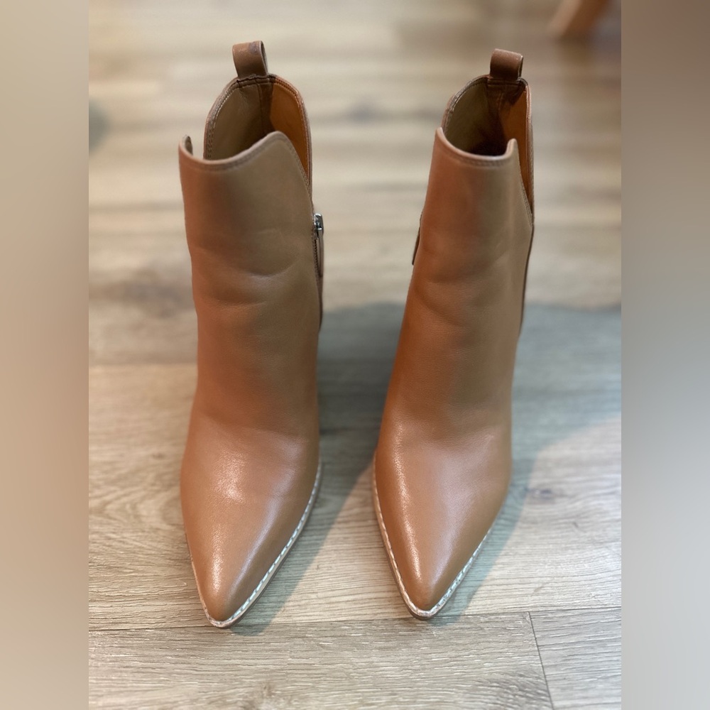 Nine West Birds Block Heel Leather Booties